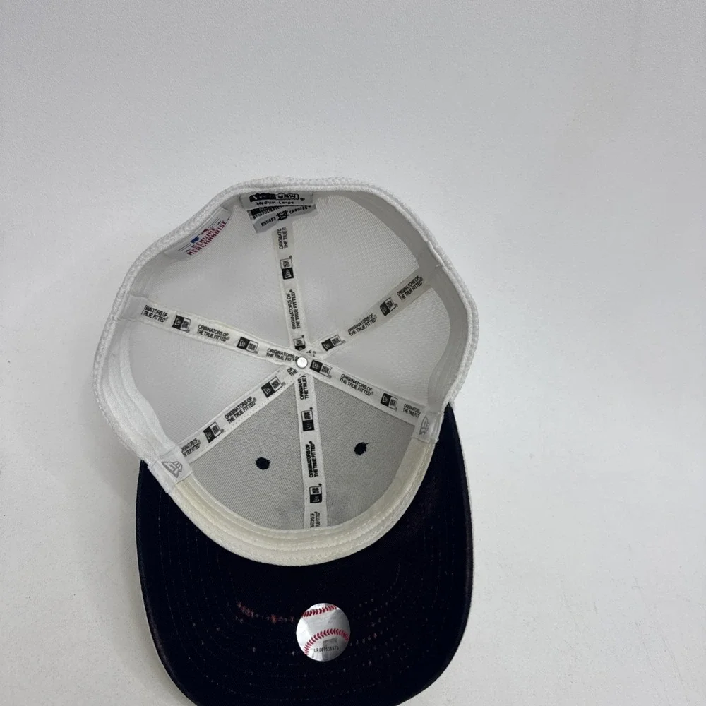 NY Yankees New Era Hat Rope Outline Med/LG - Picture 5 of 7